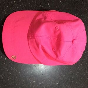 Lilly Pulitzer bright pink/day glow polyester beach hat, like new. Baseball hat